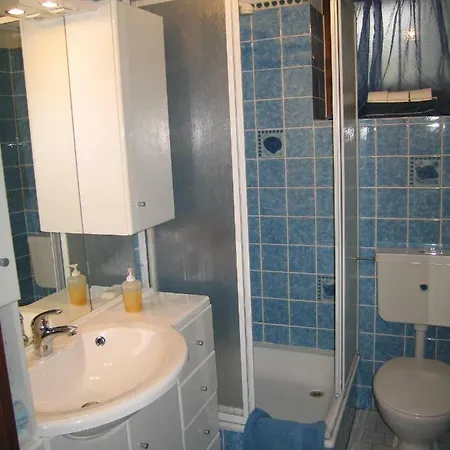 Haus Doreen بيت للعطل *